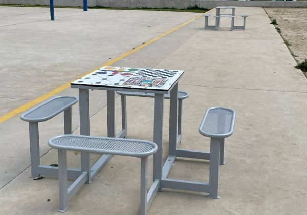 Juego de Mesa exterior MMCCG4 (modelo Forte con tablero compacto, antivandálico) - Imagen 16
